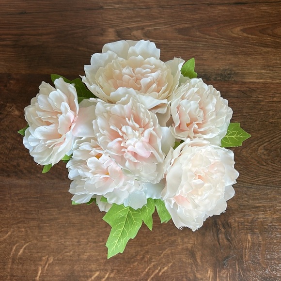 Rustic White Floral Arrangement in Mason Jar | Home Decor | Faux florals - Picture 2 of 4